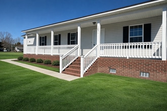 Building Photo - 105 Taylors Ct