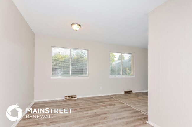 Foto del edificio - 21 Oakwood Dr