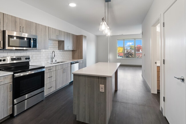 Foto del edificio - 2420 E Capitol Dr