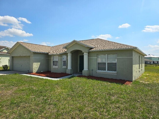 Foto del edificio - Updated 3 bed 2 bath in gated community