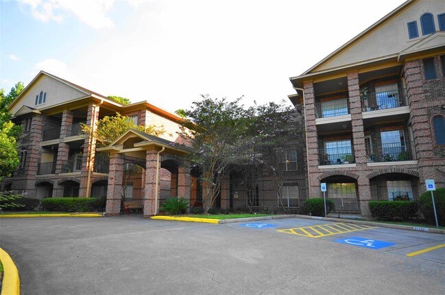 Foto del edificio - 2803 Kings Crossing Dr
