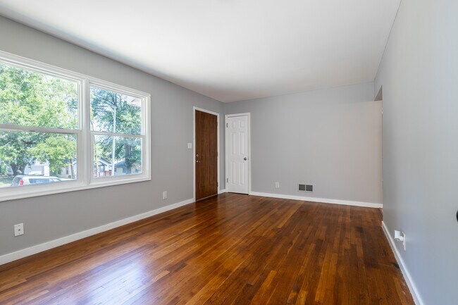 Foto del edificio - 5713 Spaulding St