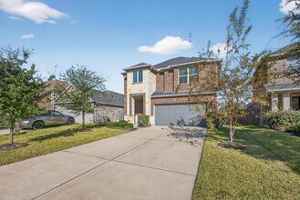 Building Photo - 31218 Pinebrook Falls Ln