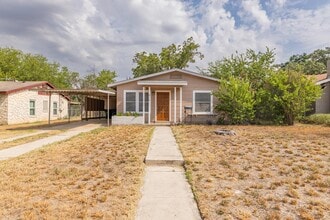 Building Photo - 875 Utopia Ln