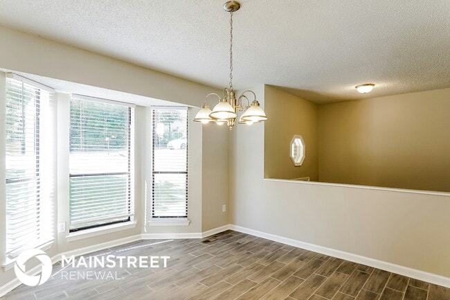 Building Photo - 1629 5 Acre Rd