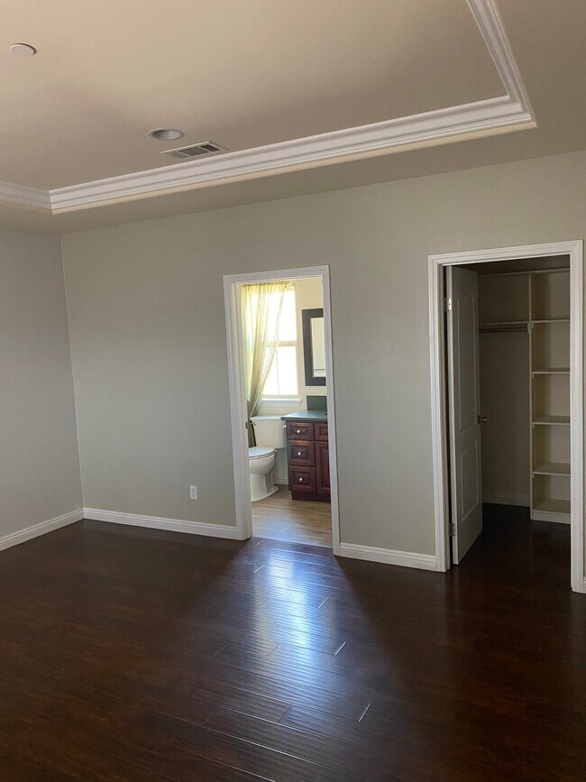 Foto del edificio - 9457 Cedar St