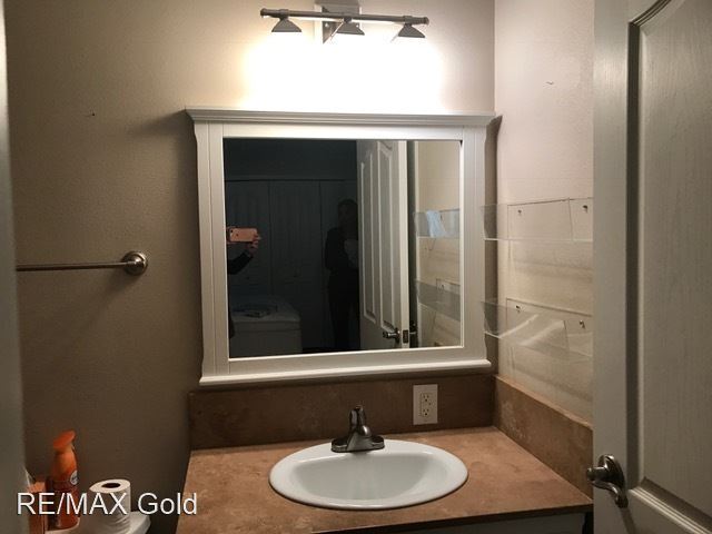 Foto del edificio - 1 br, 1 bath House - 3073 Cashill Blvd.