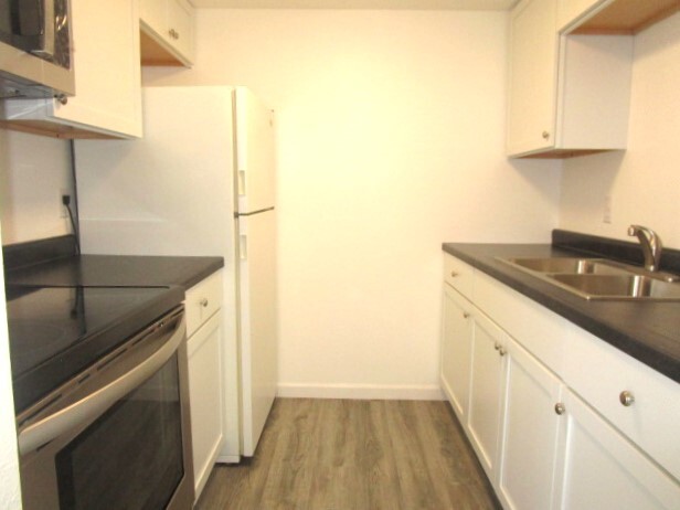 Foto principal - 2515 W Westport Rd