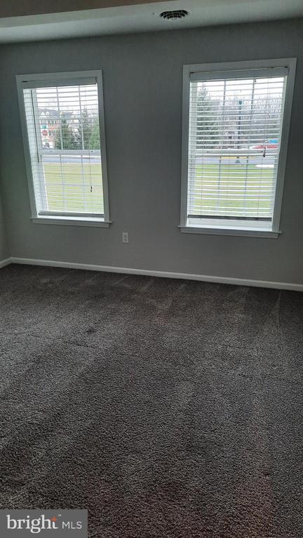 Foto del edificio - 306 Sherman Ave