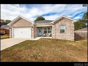 Building Photo - 13 Woodhaven Dr