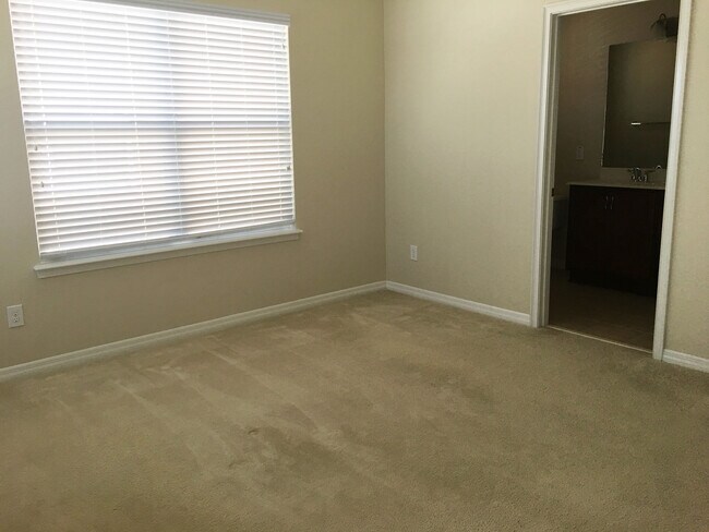 Building Photo - 7628 Sutherton Ln