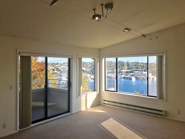 Foto del edificio - 2546 Dexter Ave N