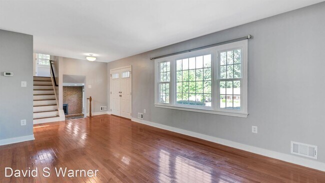 Building Photo - 4 br, 3 bath House - 8107 Kings Point Ct