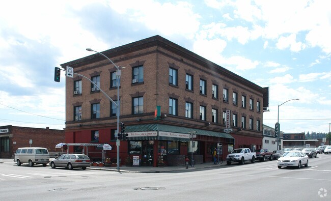 Building Photo - 2-10 E Main Ave