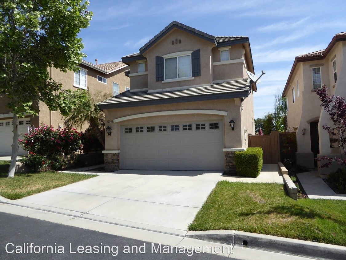Foto principal - 3 br, 3 bath House - 30348 Cedar Oak Lane