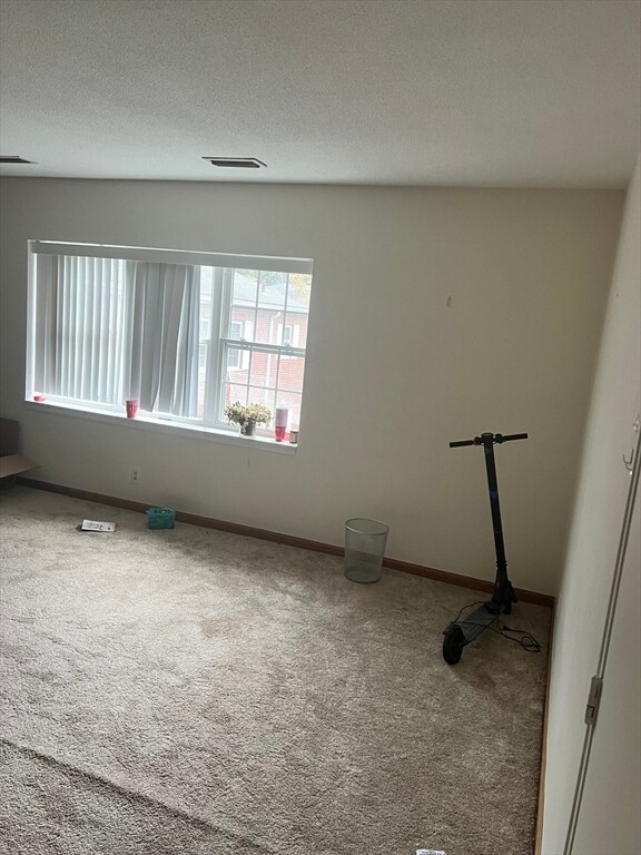 Building Photo - 125 Lake Shore Rd