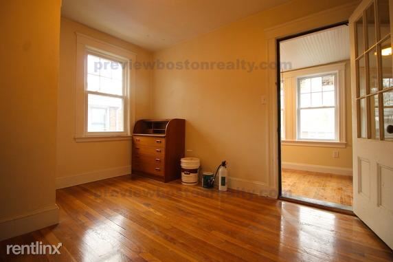 Building Photo - 88 Colborne Rd