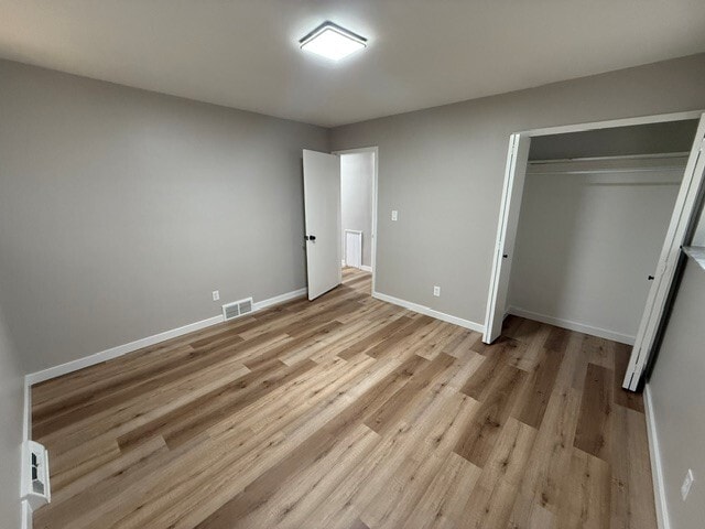 Building Photo - 5597 Kenton Ave