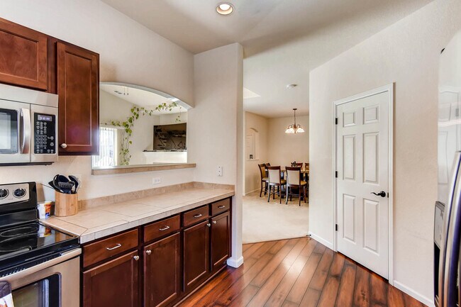 Foto del edificio - 1819 Aspen Meadows Cir