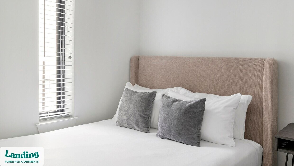 Foto principal - 715 Merritt Ave