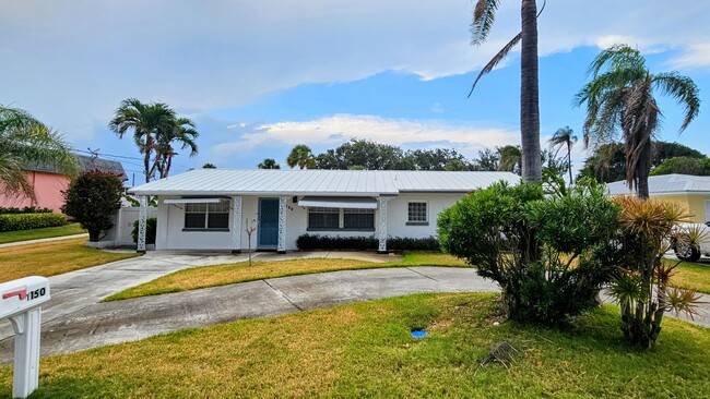 Foto del edificio - 1150 Bayshore Dr