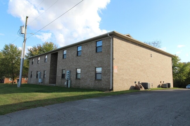 Building Photo - 2830 Greenville Rd