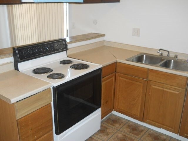 Foto del edificio - 2544 Antoine Ct