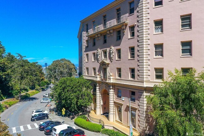 Foto del edificio - 351 Buena Vista Ave E