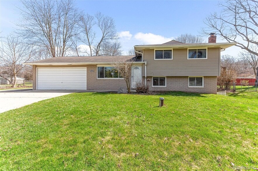 Photo - 25690 Glamorgan Unit