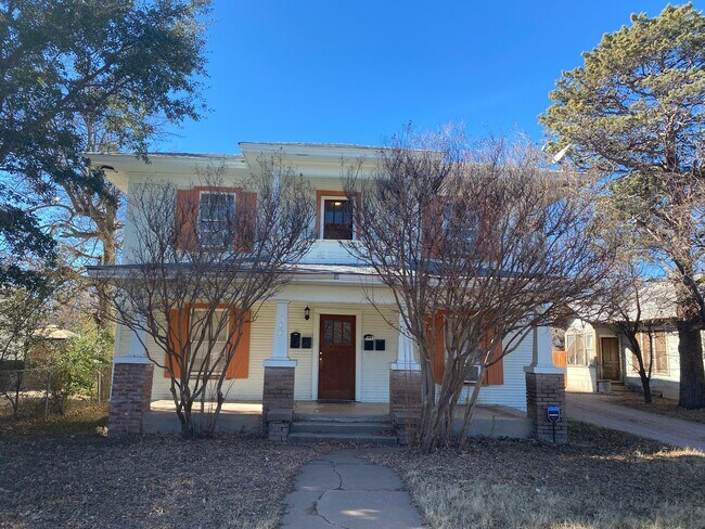 Foto del edificio - 466 Clinton-Unit 3