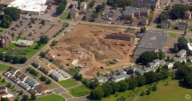 Building Photo - MLK Apartments