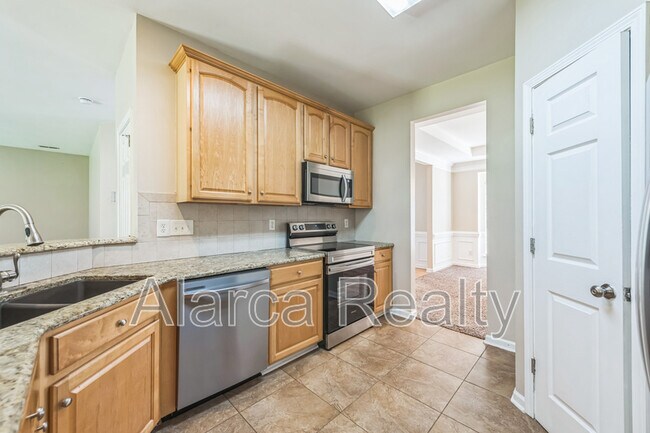 Building Photo - 6106 Greengate Ln