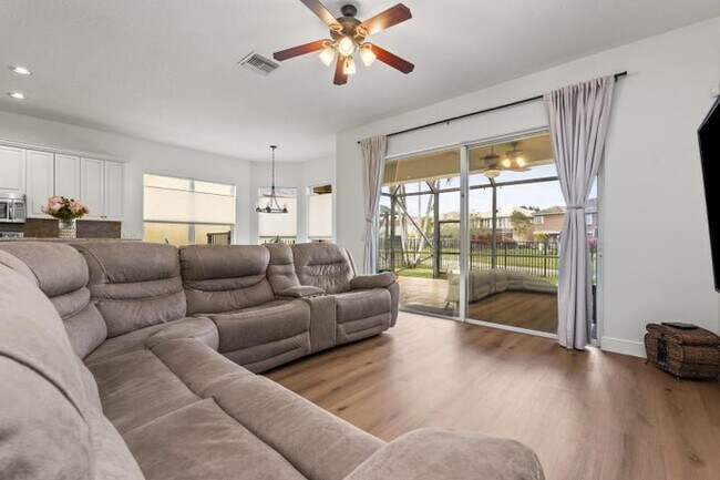 Foto del edificio - 11065 Stone Creek St