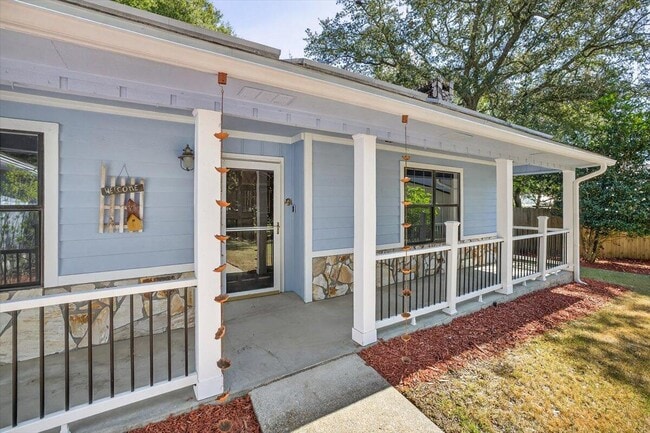 Foto del edificio - 12 Corbin Ct