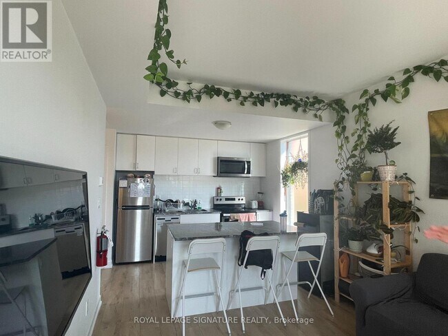 Photo du bâtiment - 1760 Simcoe St N