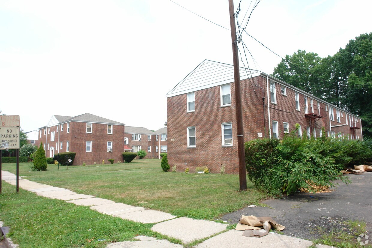 Primary Photo - 795 E 3rd Ave