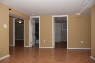 Living Area - 3900 Oglethorpe St