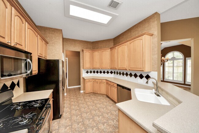 Building Photo - 7310 Whistle Ct