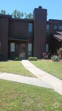 Building Photo - 322 Rock Knoll Dr