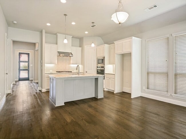 Building Photo - 4521 Tall Knight Ln