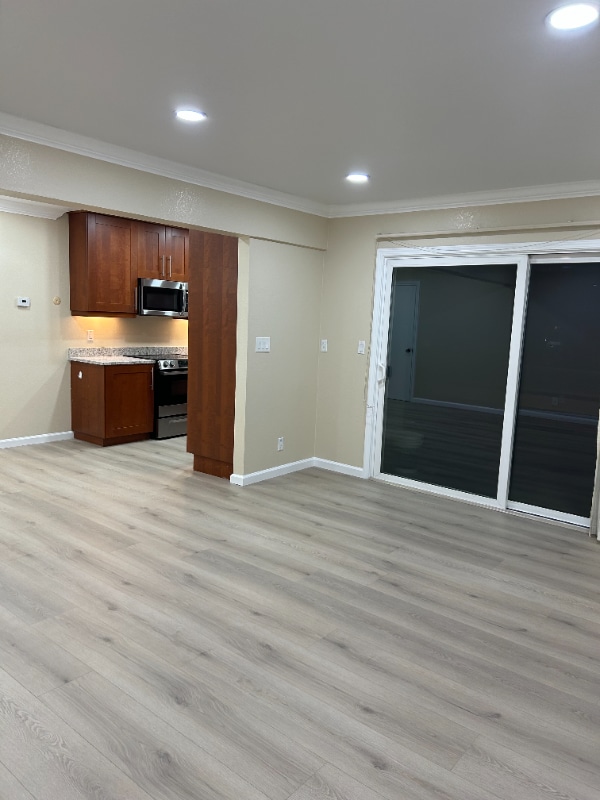 Building Photo - 674 Kirkland Dr