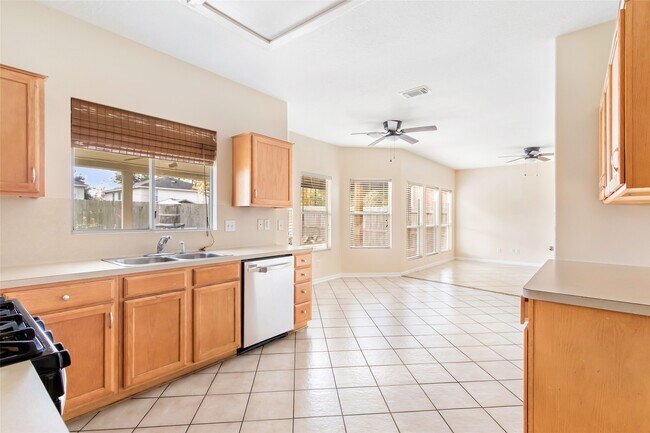 Building Photo - 12206 Beacon Tree Ct