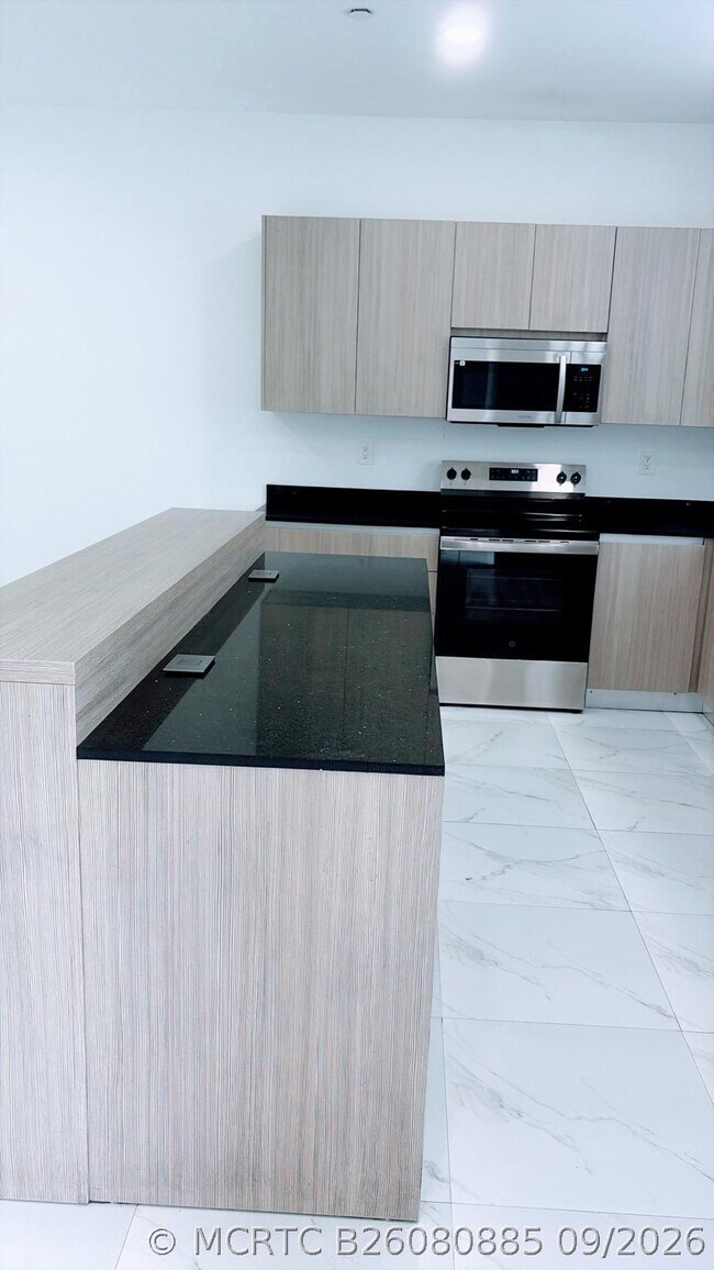 Foto del edificio - 6171 SW 36th Ct