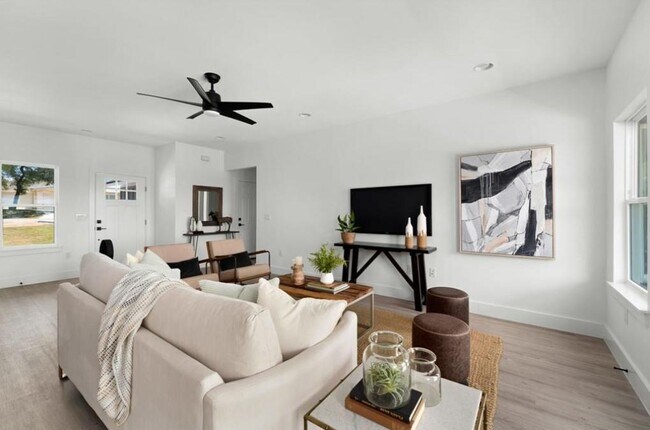 Foto del edificio - 5102 Moss Point