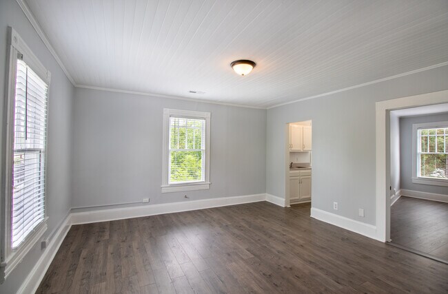 Foto del edificio - 519 Guilford Ave