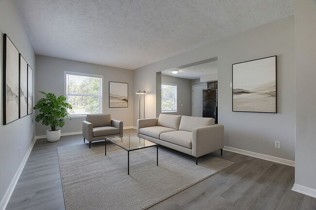 Building Photo - 4 Bed / 2 Full Bath Tri-Level — Garage, Dishwasher, Central A/C, W/D Hookups - Built 2001