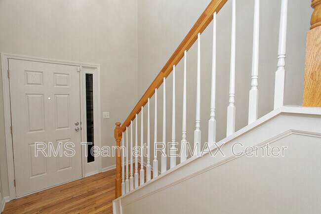 Building Photo - 2210 Orchard Park Cir NW
