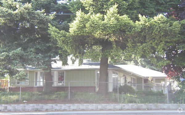 Building Photo - 6408-6416 E Fourth Plain Blvd