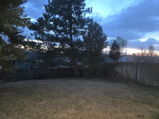 Building Photo - 1899 S Mobile St