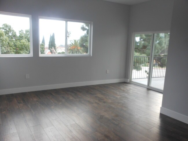 Foto del edificio - 844 Centinela Ave